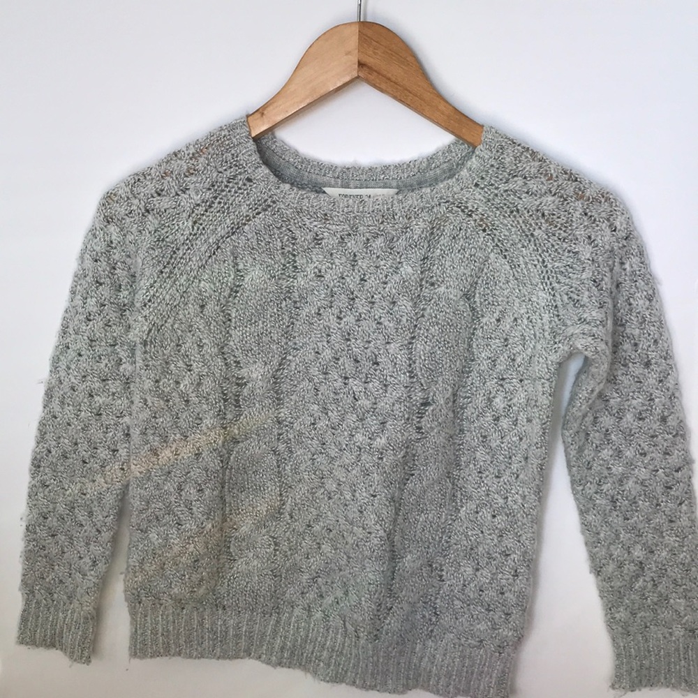 🌻F21 gray knit sweater